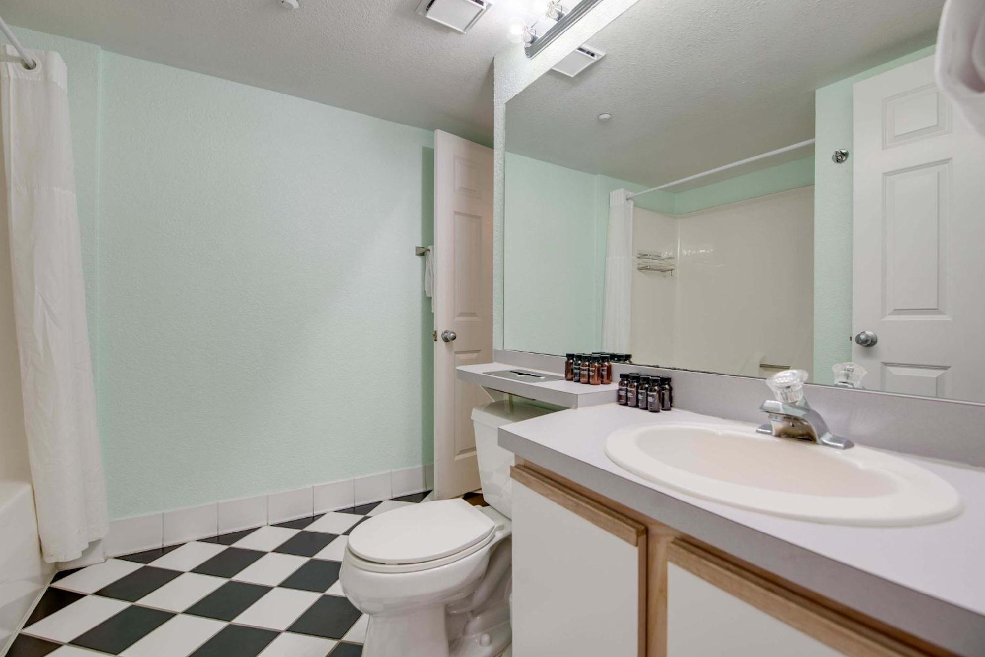 The Barbados -Bright Condo W Pool Key West Exterior photo